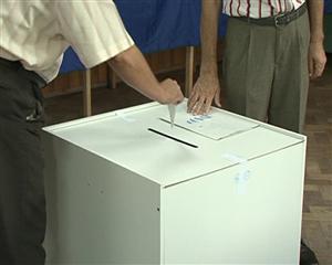 Cum justifică UDMR absenţa maghiarilor la referendum VIDEO