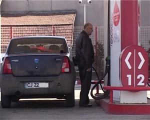 Petrom scumpeşte din nou carburanţii. Vezi cu cât plăteşti mai mult VIDEO