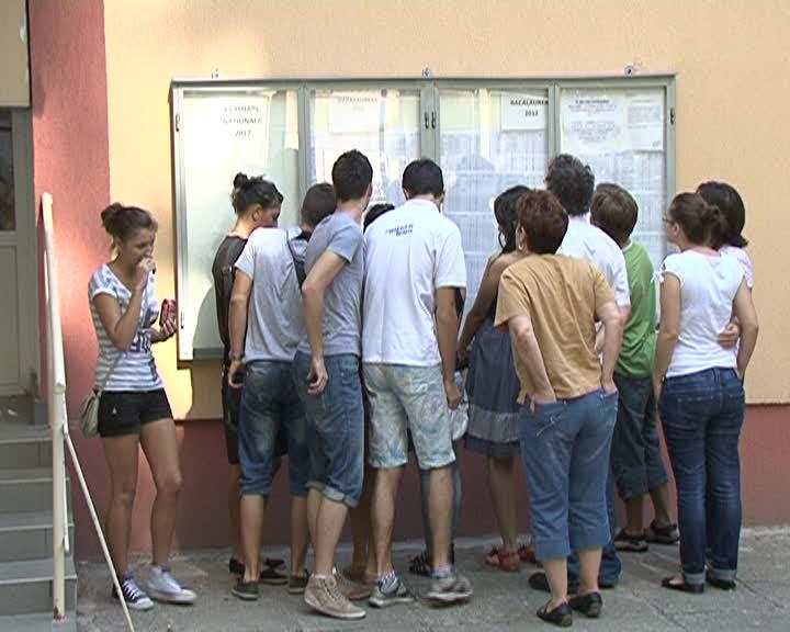 Doar 400 de clujeni care au picat bacul şi-au depus dosarul pentru şomaj VIDEO