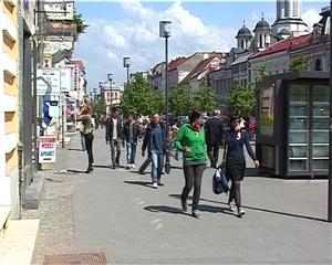 Salariul mediu net din iunie 2012 a ajuns la 1.580 de lei, la Cluj VIDEO