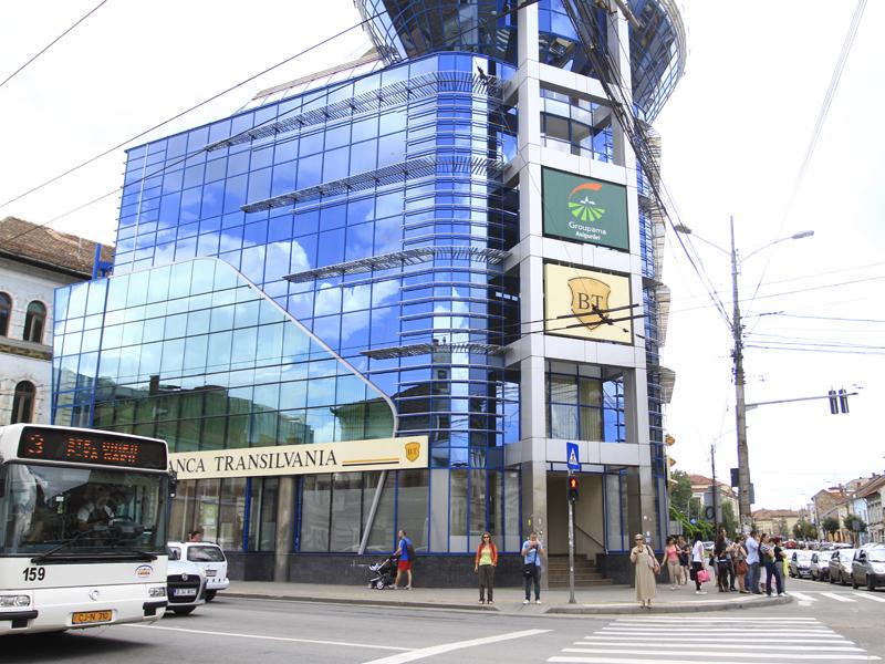 Informaticienii salvează birourile Clujului