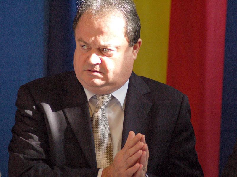 Alianţa susţinătorilor lui Băsescu are manifest, dar n-are un nume