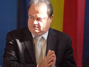 Alianţa susţinătorilor lui Băsescu are manifest, dar n-are un nume