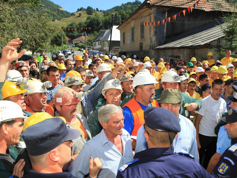 Tururi ghidate pentru localnicii şi vizitatorii Roşiei Montane, de Ziua Minerului