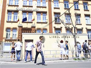 Bacul de toamnă s-a încheiat cu un nou elev eliminat pentru copiat