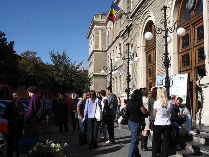 Impas CU OMNIPASS. Cardurile studenţeşti, din nou contestate la Cluj