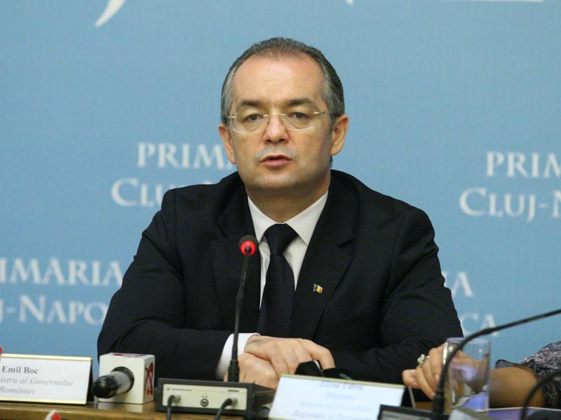 Emil Boc împlineşte astăzi 46 de ani: Ce îi urezi de ziua lui?