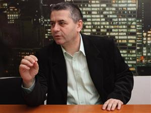 Deputatul-maratonist. Cum a depus un clujean proiecte de lege pe bandă rulantă