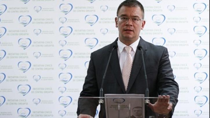 Drogheria de la Palatul Victoria. Pe ce a cheltuit banii premierul-manechin MRU