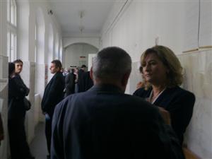 Angajaţii primăriei clujene - front comun pro Apostu la audieri
