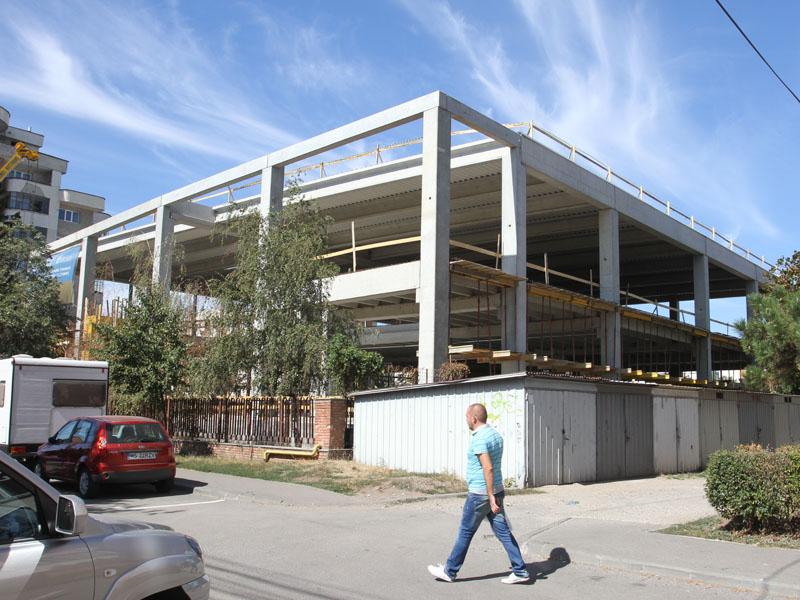 Fabricile imobiliare repornesc în 2012 