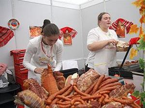 Preţul la carne creşte. Vezi cât va costa de Crăciun VIDEO