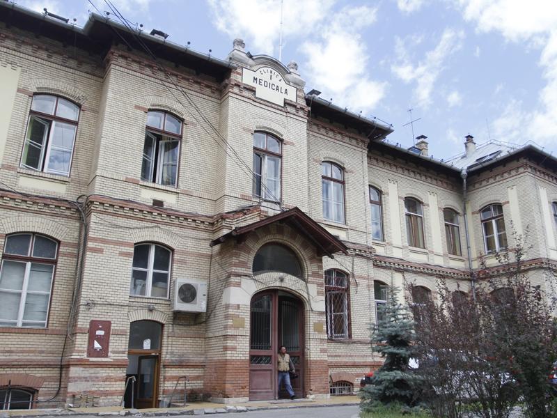 Plouă cu bani la Consiliul Local