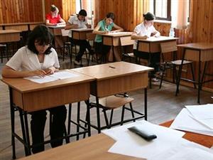 Bacalaureatul profesional rămâne în Legea învăţământului