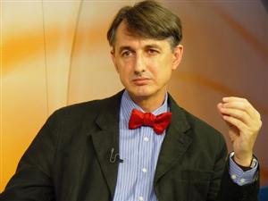 Patapievici despre noua organigramă a ICR: E ca şi cum te sui într-o barcă, îneci vâslaşii şi rupi pânzele