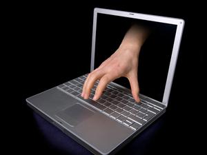 Cum funcţiona reţeaua hackerilor de la Cluj