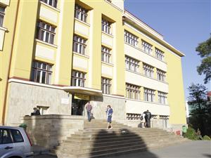 Universităţile clujene, sancţionate de Protecţia Consumatorilor pentru contractele de studii