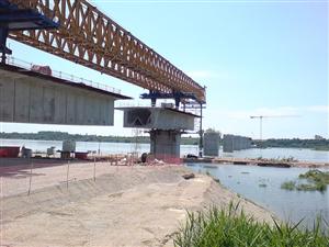 Un consorţiu chinezo-spaniol, interesat de construcţia unui al treilea pod între Bulgaria şi România
