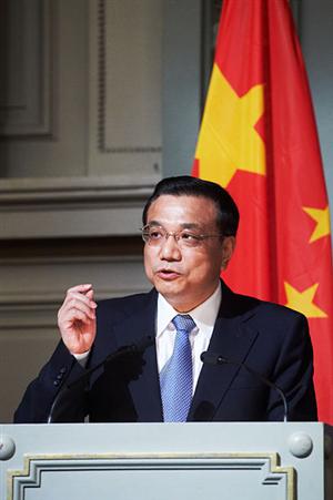 Corlăţean a discutat cu vicepremierul de la Beijing despre investiţiile chineze în România