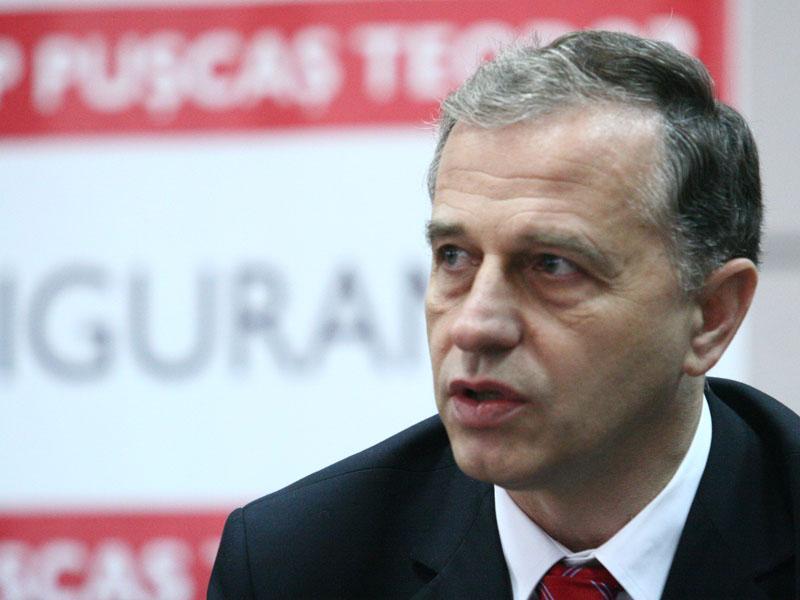 Geoană: Am o relaţie de prietenie cu grupul de la Cluj