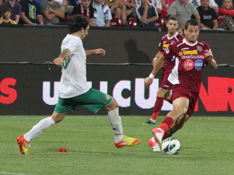 Vass, Ronny, Sare şi Martinez, tot pe „bară