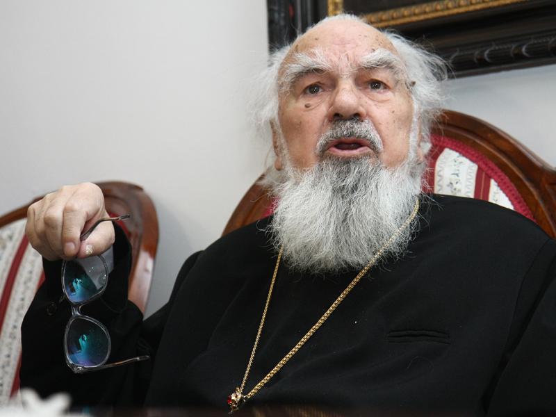 Burse mai mici la Fundaţia Mitropolitul Bartolomeu