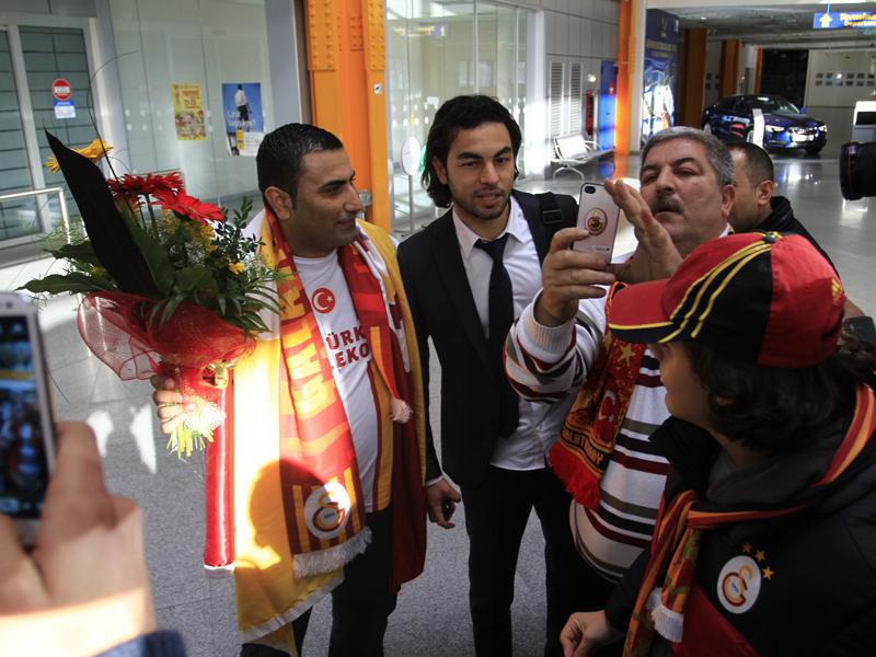CFR - GALATASARAY Fotbaliştii Galatei se îmbogăţesc dacă înving CFR-ul. Başcanii promit o primă uriaşă pentru meciul de miercuri!