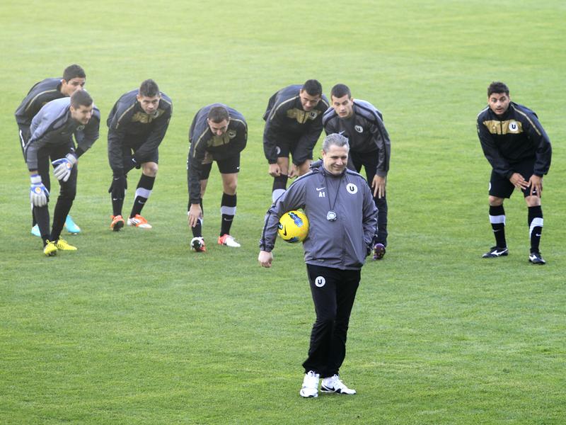 Duelul cu Rapid deschide noua eră  la Universitatea