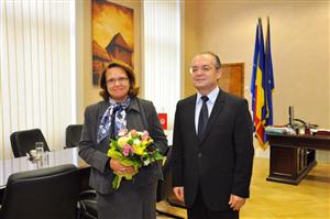Problema vizelor studenţilor tunisieni de la UMF, discutată cu ambasadorul Tunisiei