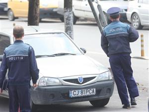 Poliţiştii îi învaţă pe clujeni să voteze corect: 14.000 de pliante distribuite, 1.700 de afişe lipite într-o lună la Cluj