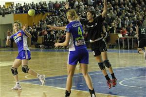 Derby-ul campioanelor: Oltchim - „U
