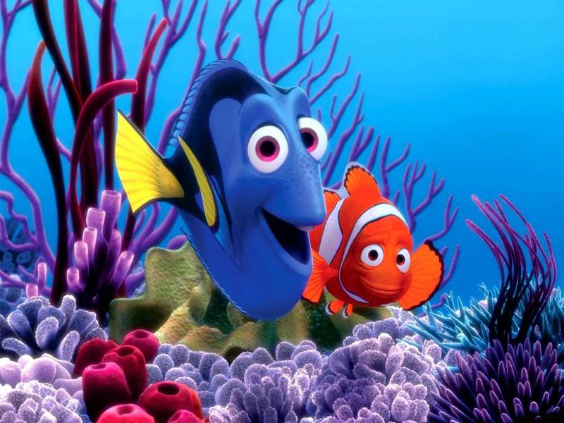 Priveşte, citeşte!: Peşti animaţi, vampiri strălucitori  şi tineri petrecăreţi  în cinematografele din clujene