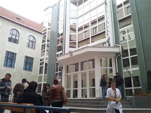 Ne părăsesc medicii: absolvenţii de medicină vor să plece în străinătate după rezidenţiat