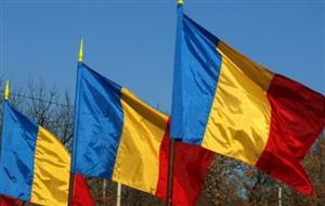 Depunerea de coroane de Ziua Naţională se mută de la Monumentul Ostaşului Român la statuia lui Avram Iancu. La parada tehnicii militare vin avioane şi elicoptere