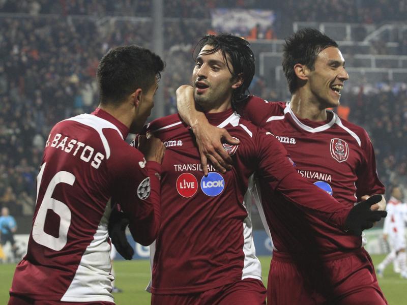 Fotbaliştii de la CFR speră la o minune mâine seară cu Manchester. Ce spun despre meci VIDEO