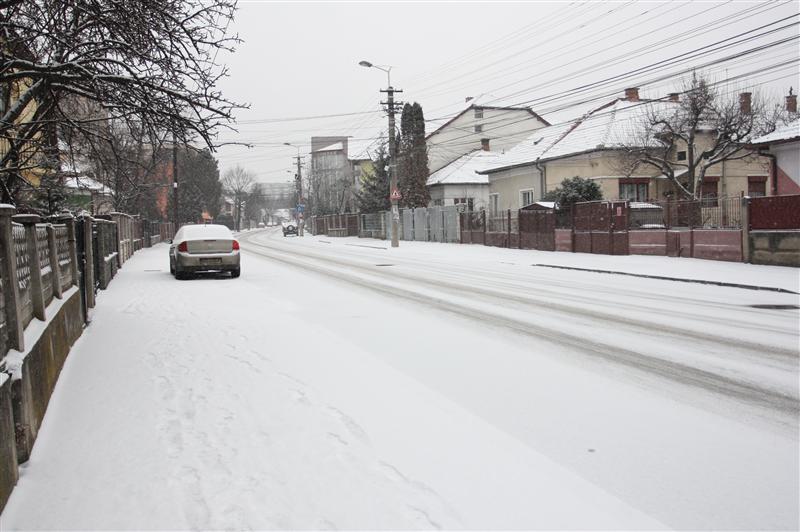 Munţi de reclamaţii după eşecul deszăpezirii 