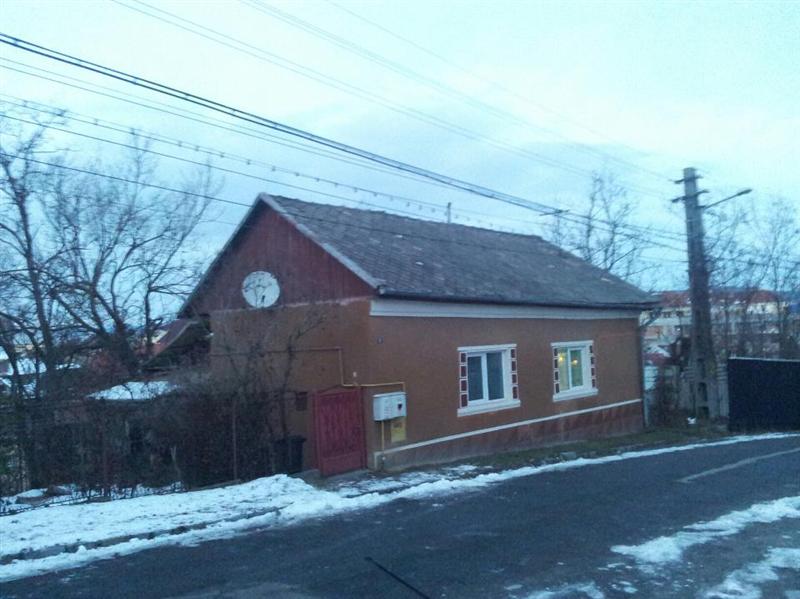 Doi dejeni au fost găsiţi morţi în casă, intoxicaţi cu monoxid de carbon FOTO/VIDEO