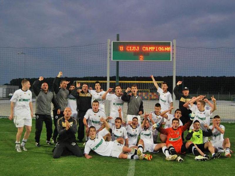 Cu juniorii înainte! Campionii naţionali, pregătiţi să joace pentru „U” în Liga I