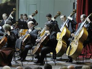 Filarmonica susţine deseară prima reprezentaţie din an, un concert de Anul Nou
