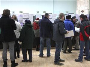 Consilierii locali au votat păstrarea taxelor şi impozitelor locale la nivelul din 2012