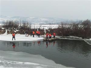 A treia zi de căutări a copilului dispărut în apele Someşului Mic FOTO/VIDEO