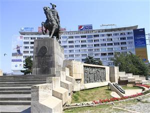 Modernizarea Pieţei Mihai Viteazul, extinsă la întreaga zonă