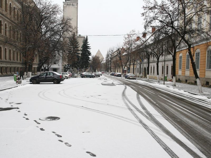 Parking cu lift pe strada Kogălniceanu, variantă luată în calcul pentru pietonalizarea arterei