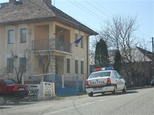 Tânăr de 18 ani, decedat la Huedin, după o petrecere. Poliţiştii anchetează o persoană care a dat cu spray lacrimogen