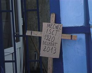 Şomerii de la Mechel au ajuns să fie întreţinuţi de părinţi şi bunici VIDEO