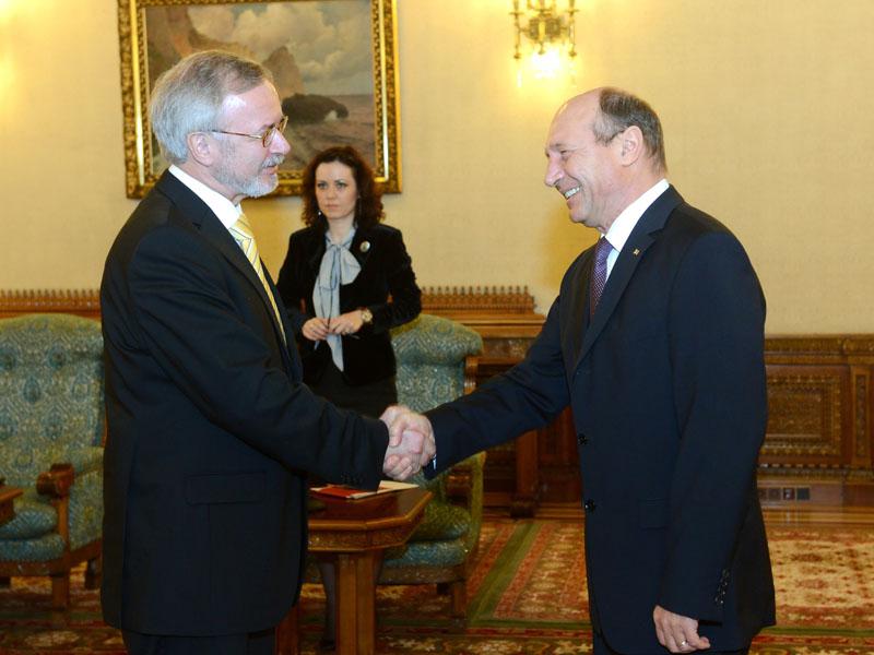 Băsescu face lobby pentru Tarniţa