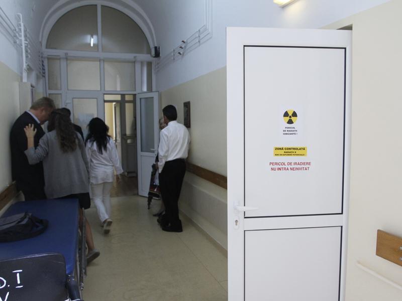 Bolnavii de hepatită, trataţi cu răceală