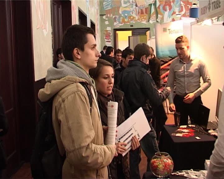 Sute de joburi pentru absolvenţii Universităţii Tehnice VIDEO