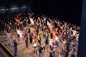 Clujenii se dezbracă de prejudecăţi de Ziua Mondială a Teatrului