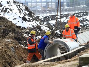 Birourile salvează constructorii Clujului